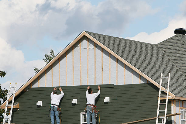 Professional Siding Replacement technician working in Woodbine, NJ
